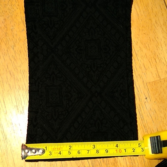 Beautifully detailed pants - Picture 10 of 11